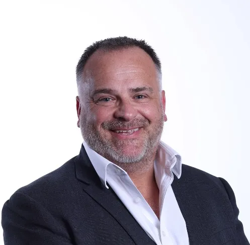 Guy Mercer headshot